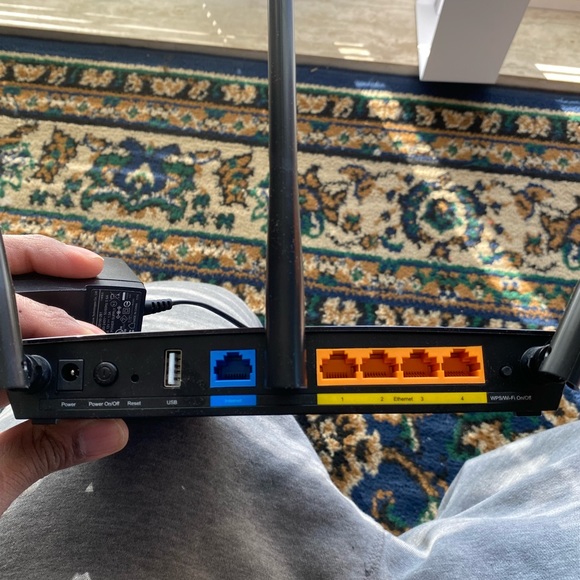 Used electronic equipment, Black TP-Link AC1750 router. - Picture 5 of 6